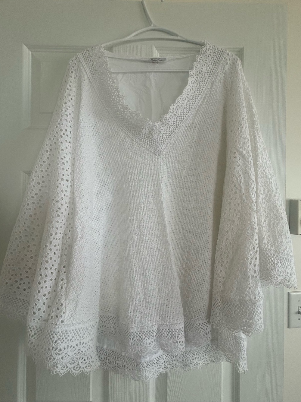 OndadeMar White Eyelet Lace Beach Cover Up | Medium